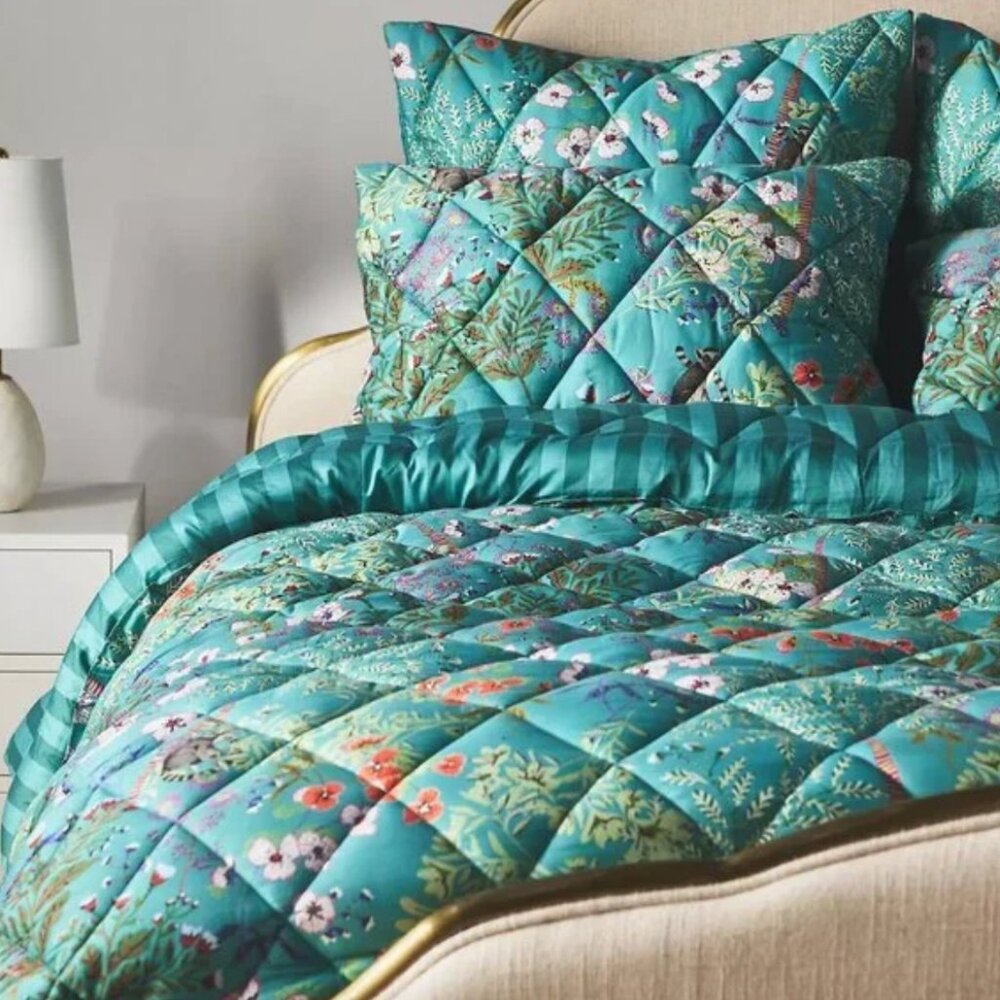 Anthropologie Reversible Organic Sateen Lemur & Flowers Twin Quilt NWT/NEW